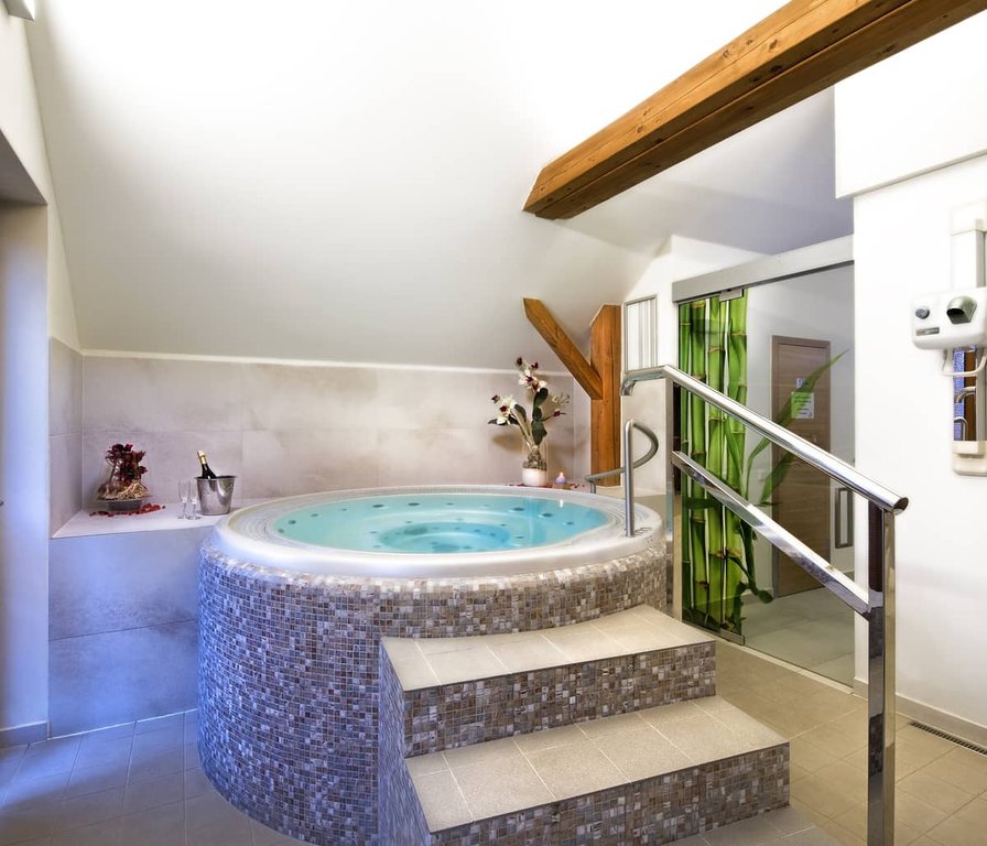 Whirpool výřivka v Chateau Orlice